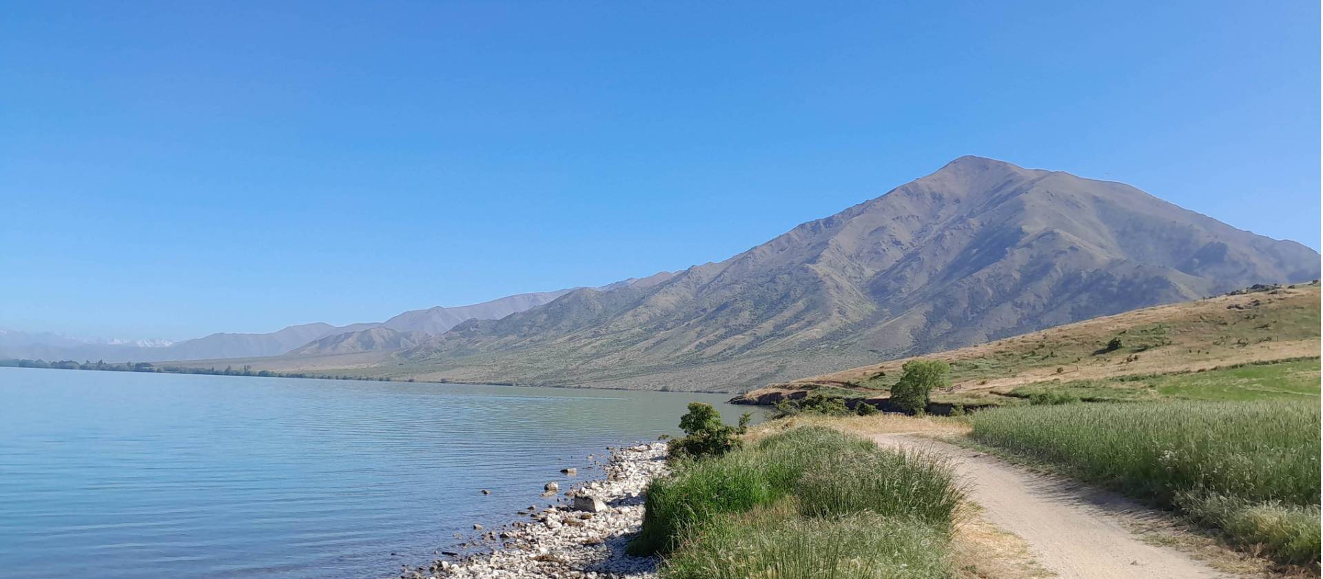 Leaving Sailors Cutting and heading around the lake edge | Rebecca Thomas