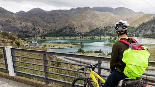 Views from the top of Lake Benmore Dam are a highlight | Lachlan Gardiner