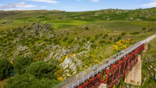 Cycle over the stunning Poolburn Viaduct | Lachlan Gardiner