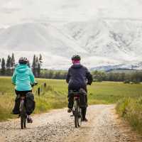 Cycling Wedderburn to Ranfurly late winter | Lachlan Gardiner