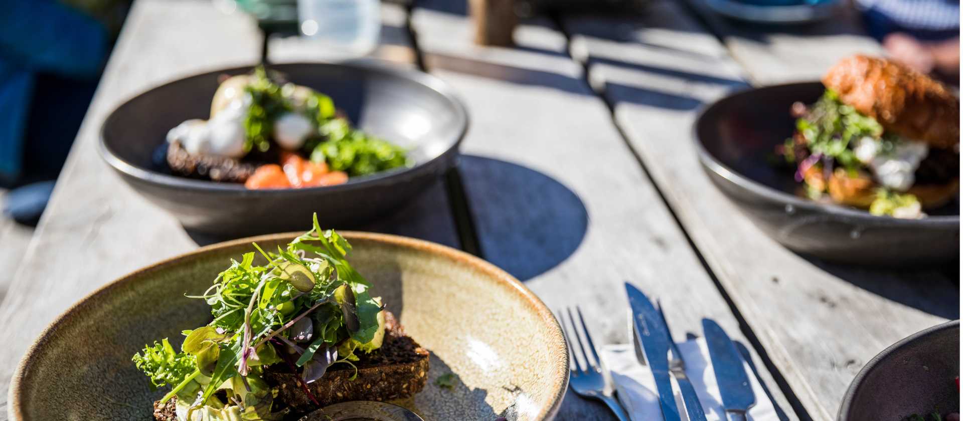 Start your Otago Central Rail Trail Trip with breakfast and great coffee! | Lachlan Gardiner