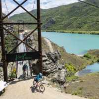 Hugo Bridge on the Lake Dunstan Trail | Geoff Marks
