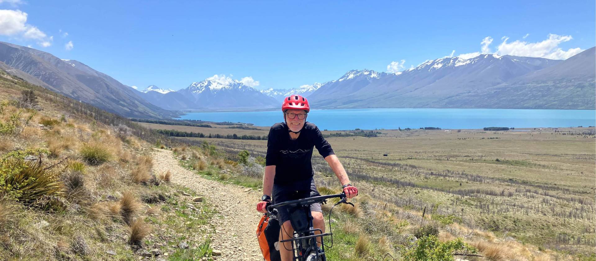 Climbing up from Lake Ohau to reach the highpoint | Sandra Appleby