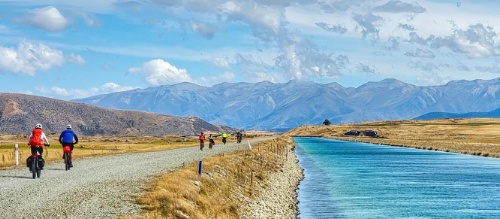 Cycling the A2O |  <i>Gesine C</i>