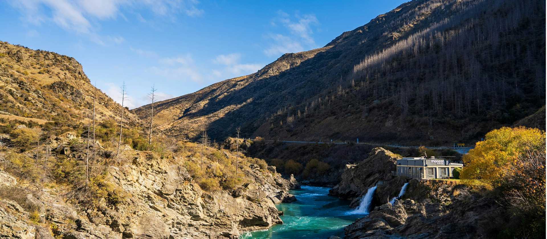 The trail passes by one of the icons of the gorge, Roaring Meg | Jinhui Chen