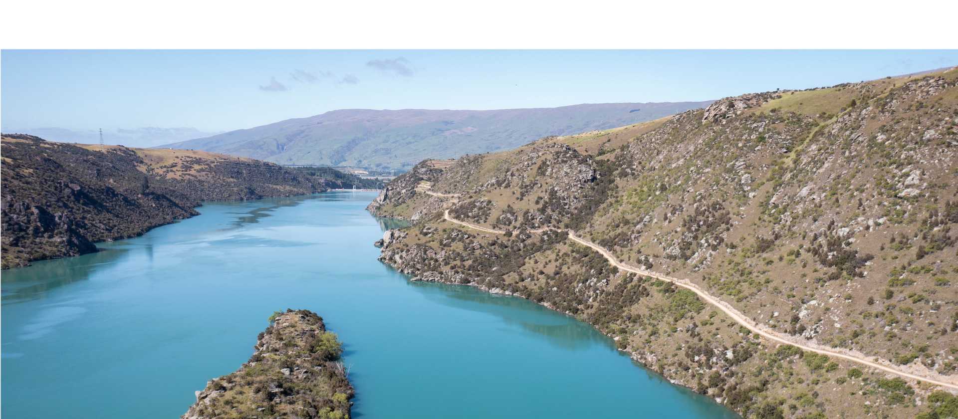 Looking South towards Roxburgh Hydrodam along the Roxburgh Gorge trail with Mt Benger in the background. | Geoff Marks