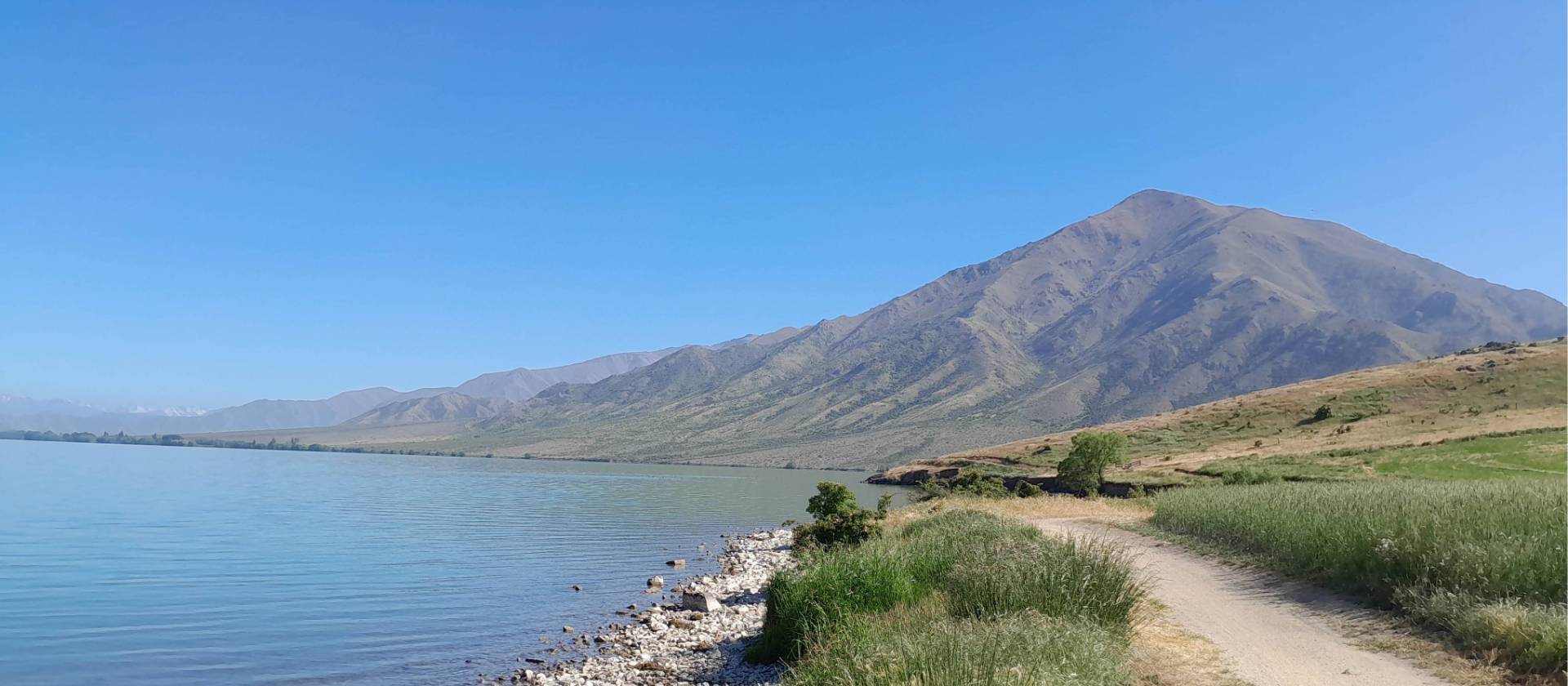Leaving Sailors Cutting and heading around the lake edge | Rebecca Thomas