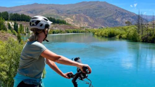 Start of Lake Dunstan trail | Sue Badyari
