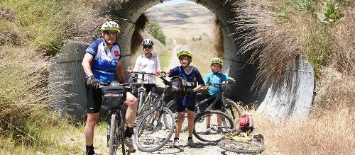 Riders on the Otago Rail Trail Family Adventure | Gesine Cheung